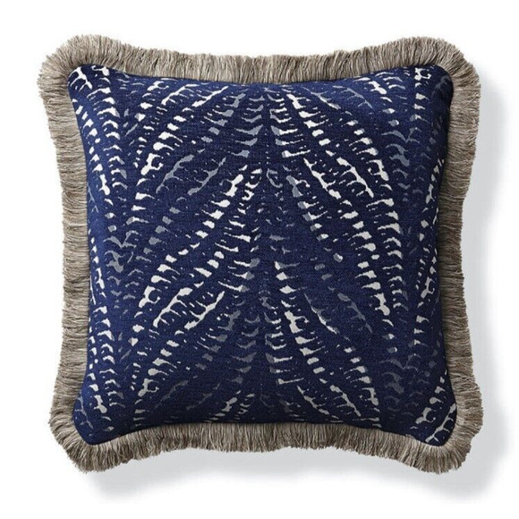 Frontgate Outdoor Patio Animal‎ Print Blue Fringe Pillow Cover 20x20 Set of 2 - Picture 1 of 7